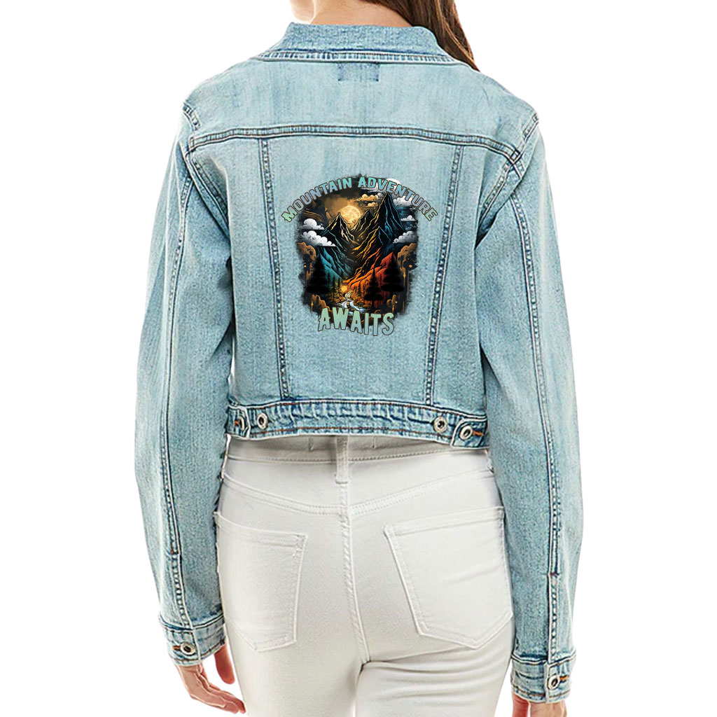 Cropped Ladies Denim Jacket – “Mountain Awaits” – Travel Print – Washed Blue
