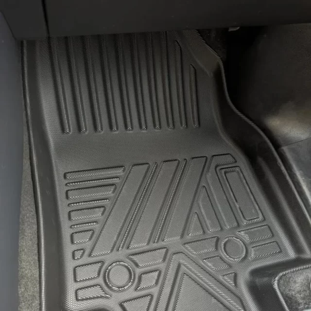 Toyota Highlander Floor Mats  |  5-Seater 2022-2024 Models Custom Fit in detail - image 6 (product view)