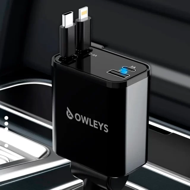 Retractable Car Charger  |  “Charge Flex” by Owleys in detail - image 1 (product view)