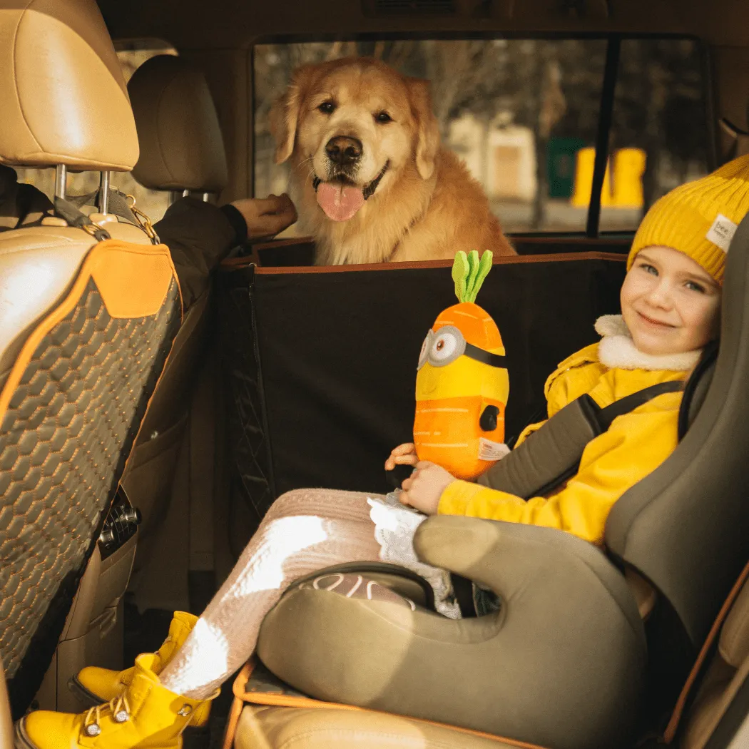 Close-up of Nissan Sentra Dog Seat Cover - view 7 (product view)