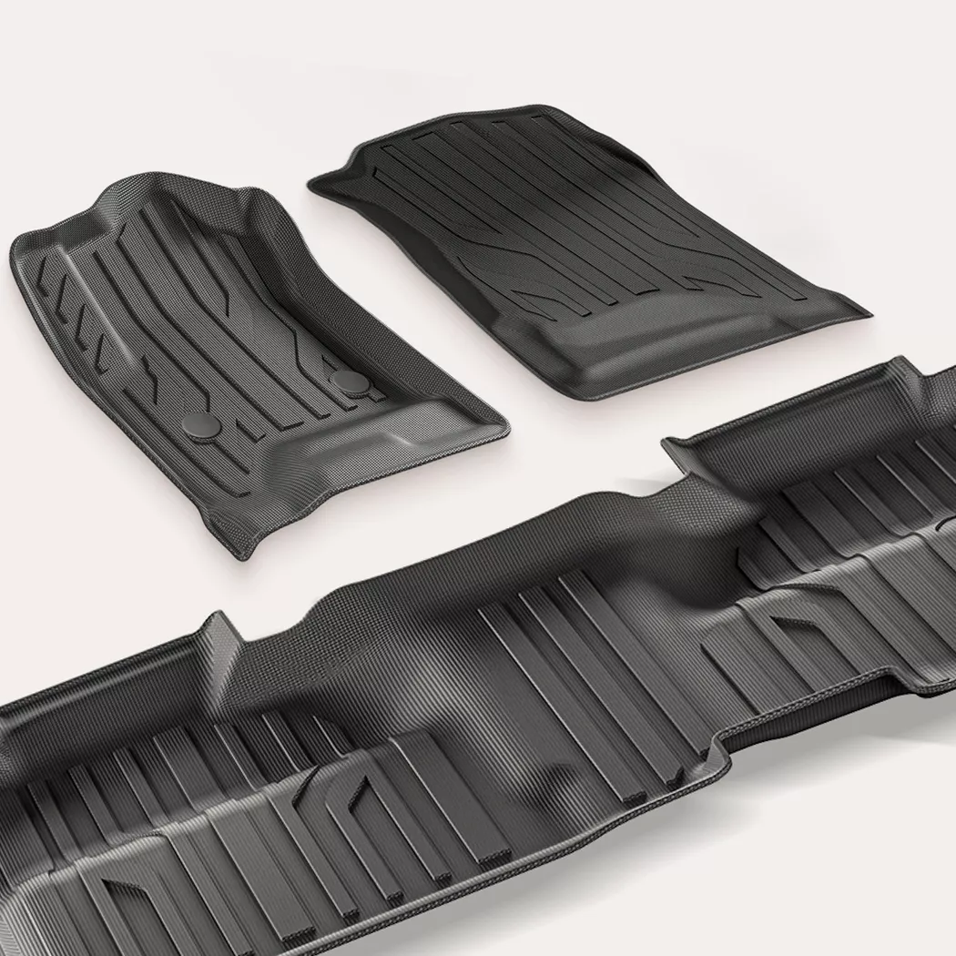 Close-up of GMC Sierra 2012-2018 Floor Mats Set - view 7 (product view)