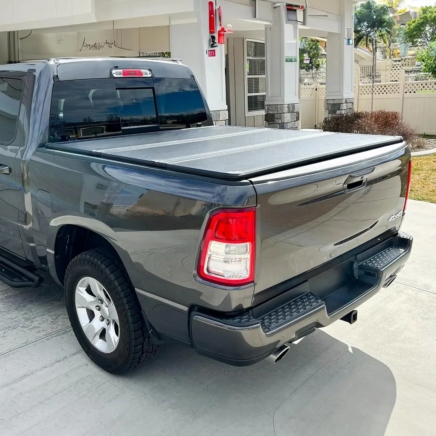 truck bed cover