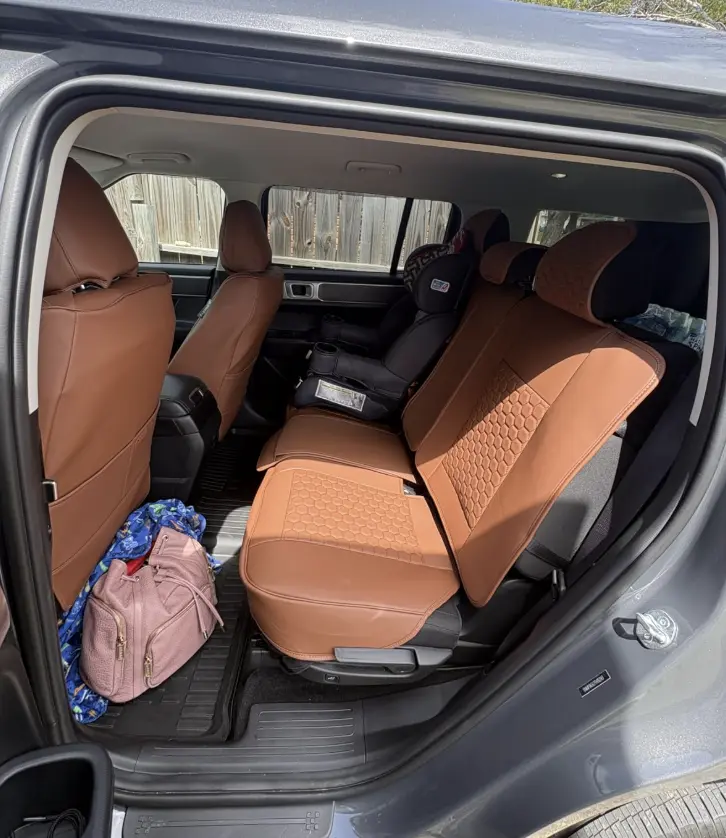 Rear bench with the caramel covers installed